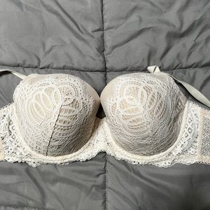 Victoria’s Secret Dream Angels lace bra 38DD NWOT